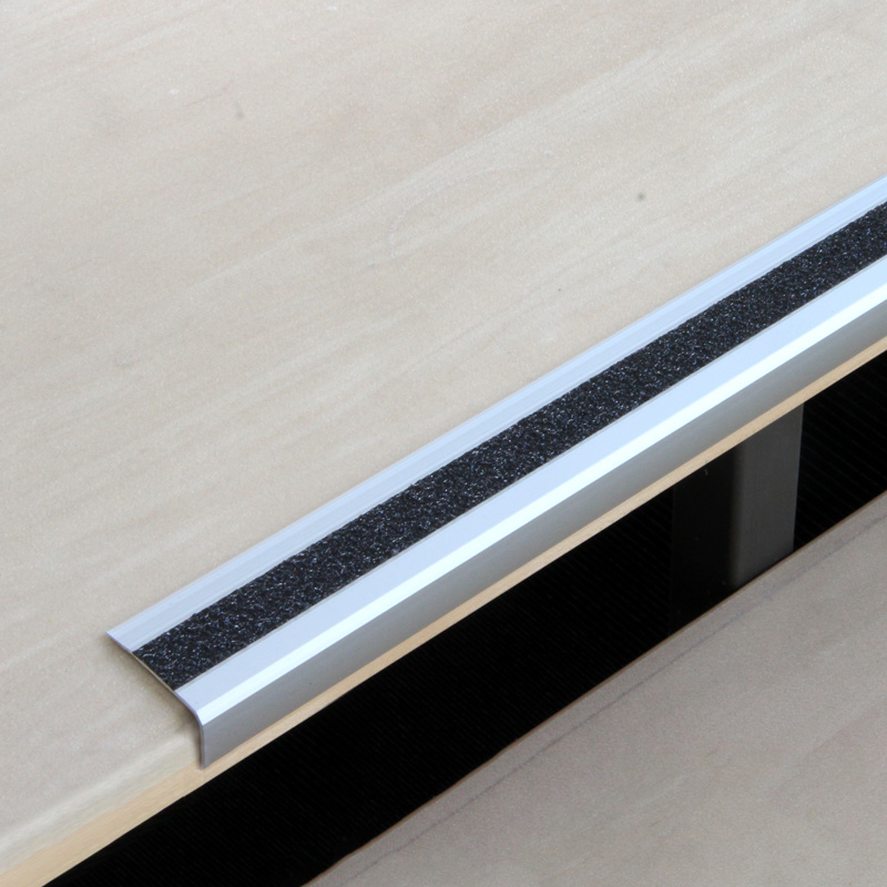 Antirutschtreppenkantenprofil Aluminium m2 Extra Stark schwarz 53x610x31mm